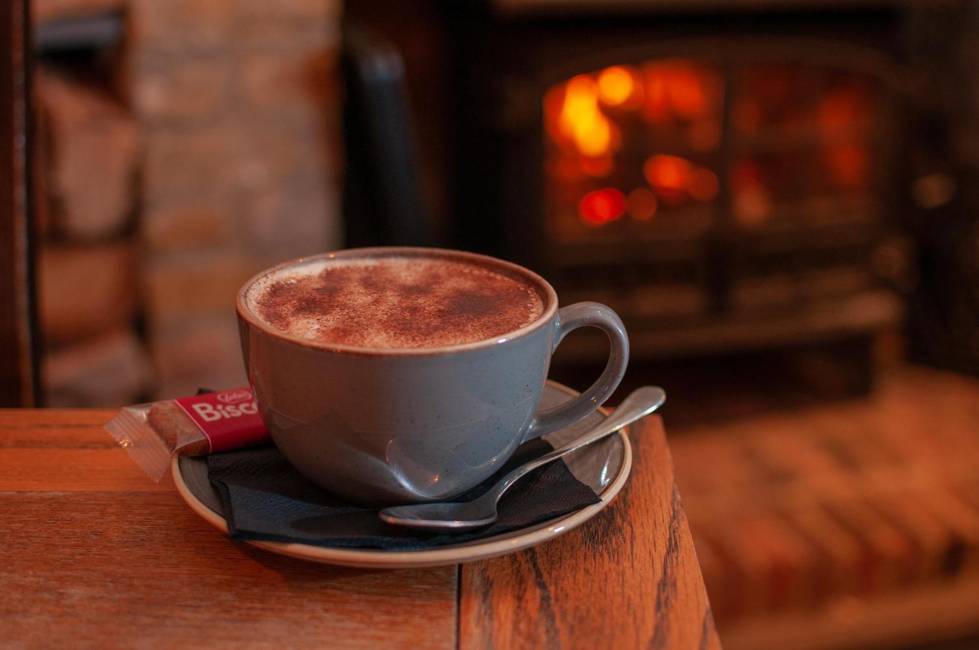 The Cowdray Arms Bed & Breakfast Worth  Bagian luar foto